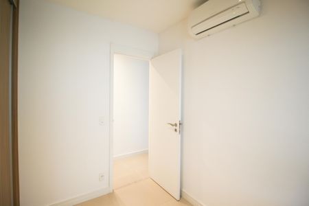 Quarto de apartamento à venda com 2 quartos, 66m² em Vila Olímpia, São Paulo