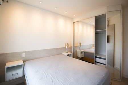 Apartamento à venda com 66m², 2 quartos e 1 vaga Apartamento à venda com 66m², 2 quartos e 1 vagaSuíte