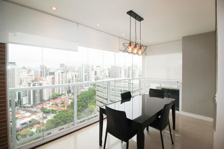 Apartamento à venda com 66m², 2 quartos e 1 vaga Apartamento à venda com 66m², 2 quartos e 1 vagaSala de Jantar