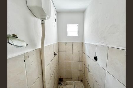 Banheiro de casa para alugar com 1 quarto, 30m² em Lauzane Paulista, São Paulo