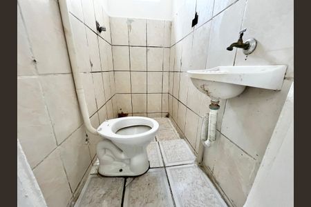 Banheiro de casa para alugar com 1 quarto, 30m² em Lauzane Paulista, São Paulo