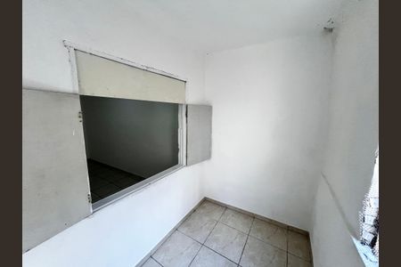 Casa para alugar com 30m², 1 quarto e sem vagaÁrea externa