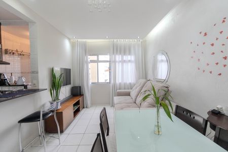 Apartamento à venda com 56m², 1 quarto e 1 vagaSala