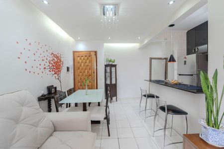 Apartamento à venda com 56m², 1 quarto e 1 vagaSala