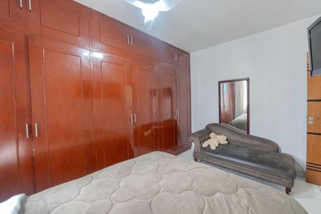 Apartamento à venda com 56m², 1 quarto e 1 vagaQuarto