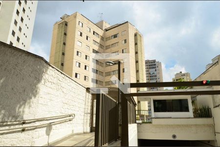 Apartamento à venda com 60m², 2 quartos e 1 vagaFachada e portaria