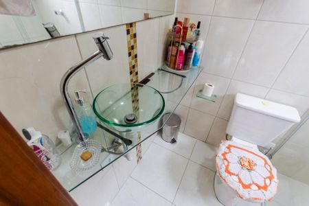 Casa à venda com 79m², 2 quartos e 2 vagas Casa à venda com 79m², 2 quartos e 2 vagasBanheiro 1