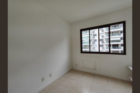 Apartamento à venda com 70m², 2 quartos e 1 vaga Apartamento à venda com 70m², 2 quartos e 1 vagaSuíte