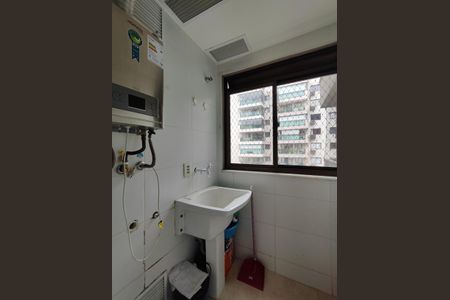 Apartamento à venda com 70m², 2 quartos e 1 vaga Apartamento à venda com 70m², 2 quartos e 1 vagaÁrea de Serviço