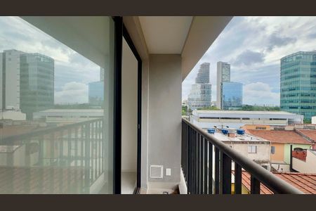 Sacada de kitnet/studio à venda com 1 quarto, 24m² em Pinheiros, São Paulo