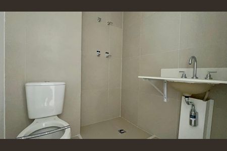 Studio à venda com 24m², 1 quarto e sem vaga Studio à venda com 24m², 1 quarto e sem vagaBanheiro