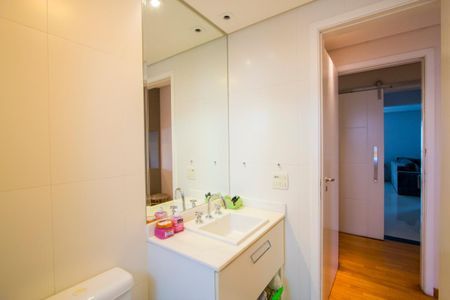 Apartamento à venda com 180m², 3 quartos e 3 vagasBanheiro da Suíte 3