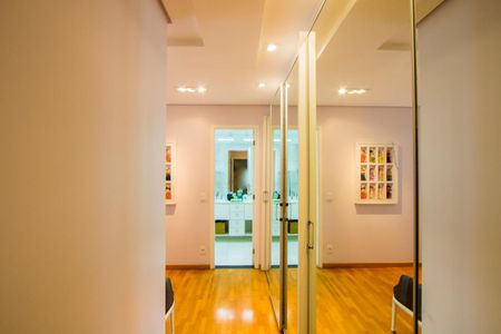 Apartamento à venda com 180m², 3 quartos e 3 vagasSuíte 1