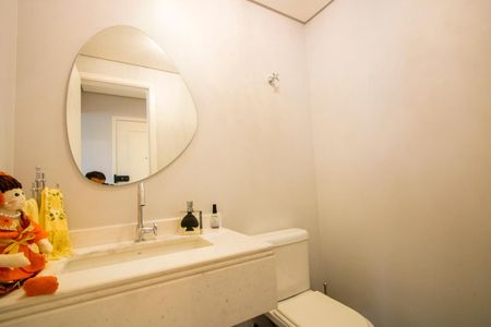 Apartamento à venda com 180m², 3 quartos e 3 vagasLavabo