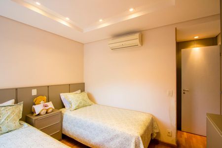 Apartamento à venda com 180m², 3 quartos e 3 vagasSuíte 3