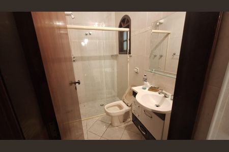 Casa para alugar com 320m², 3 quartos e 4 vagas Casa para alugar com 320m², 3 quartos e 4 vagasBanheiro