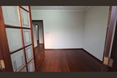Casa para alugar com 320m², 3 quartos e 4 vagas Casa para alugar com 320m², 3 quartos e 4 vagasQuarto 2