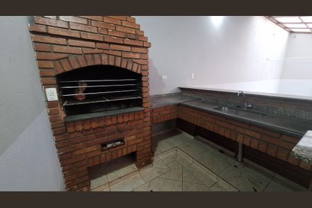 Casa para alugar com 320m², 3 quartos e 4 vagas Casa para alugar com 320m², 3 quartos e 4 vagasÁrea Externa