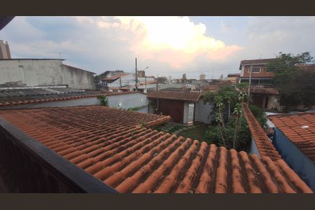 Casa para alugar com 320m², 3 quartos e 4 vagas Casa para alugar com 320m², 3 quartos e 4 vagasQuarto 1 Sacada Vista