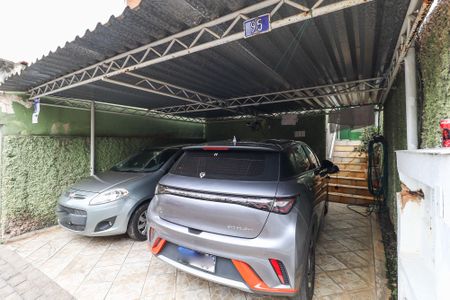 Casa à venda com 114m², 2 quartos e 2 vagas Casa à venda com 114m², 2 quartos e 2 vagasGaragem