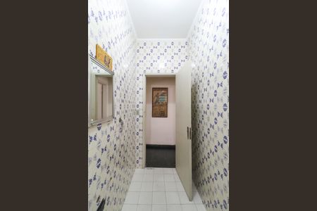 Casa à venda com 114m², 2 quartos e 2 vagas Casa à venda com 114m², 2 quartos e 2 vagasBanheiro