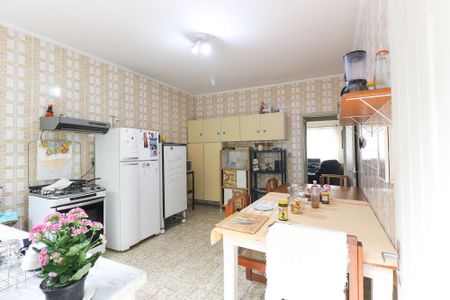 Casa à venda com 114m², 2 quartos e 2 vagas Casa à venda com 114m², 2 quartos e 2 vagasCozinha