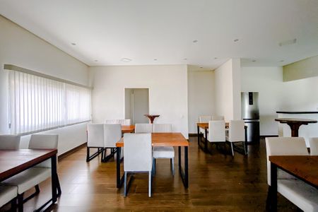 Apartamento para alugar com 76m², 2 quartos e 1 vagaÁrea comum - Salão de festas