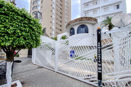 Apartamento para alugar com 76m², 2 quartos e 1 vagaFachada - Plaquinha