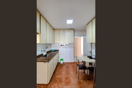 Apartamento para alugar com 76m², 2 quartos e 1 vagaCozinha