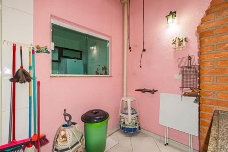 Casa para alugar com 134m², 2 quartos e 2 vagasÁrea de Serviço