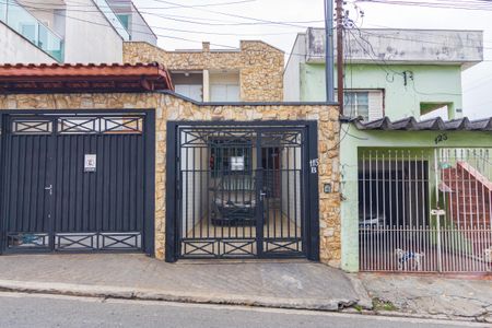 Casa para alugar com 134m², 2 quartos e 2 vagasFachada