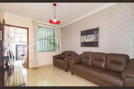 Sala de casa para alugar com 2 quartos, 134m² em Chácara Mafalda, São Paulo