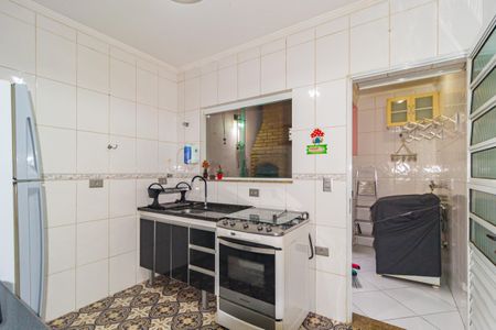 Casa para alugar com 134m², 2 quartos e 2 vagasCozinha