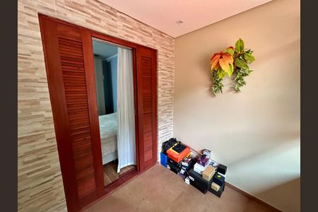 Casa à venda com 120m², 2 quartos e 2 vagasVaranda da Suíte