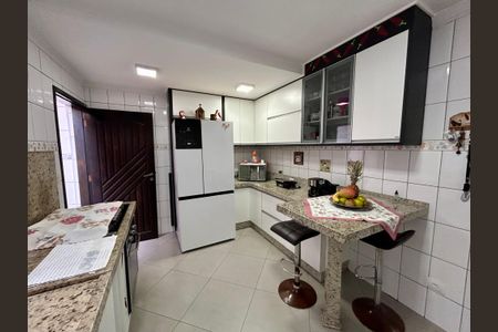 Casa à venda com 120m², 2 quartos e 2 vagasCozinha