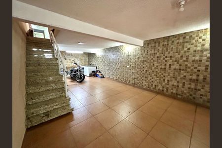 Casa à venda com 120m², 2 quartos e 2 vagasGaragem