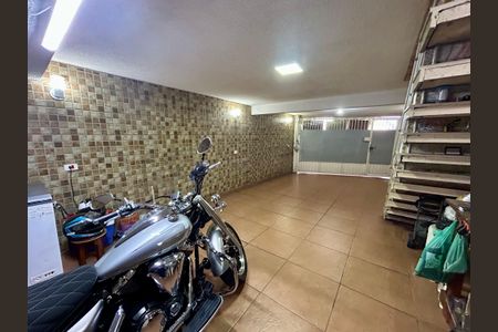 Casa à venda com 120m², 2 quartos e 2 vagasGaragem