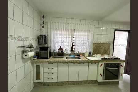 Casa à venda com 120m², 2 quartos e 2 vagasCozinha