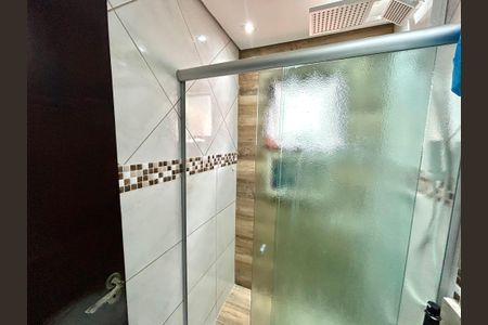 Casa à venda com 120m², 2 quartos e 2 vagasBanheiro 