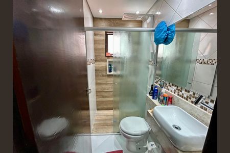 Casa à venda com 120m², 2 quartos e 2 vagasBanheiro 