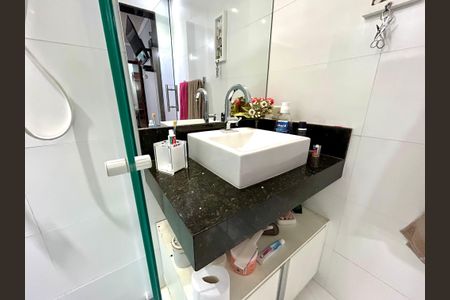 Casa à venda com 120m², 2 quartos e 2 vagasBanheiro da Suíte