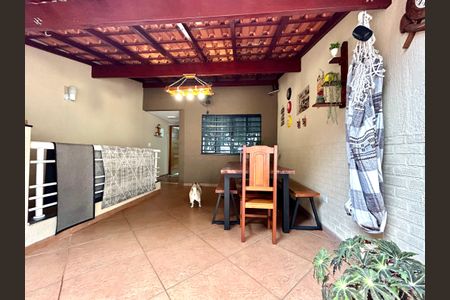 Casa à venda com 120m², 2 quartos e 2 vagasÁrea Externa