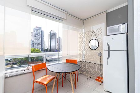 Studio para alugar com 30m², 1 quarto e 1 vaga Studio para alugar com 30m², 1 quarto e 1 vagaCozinha