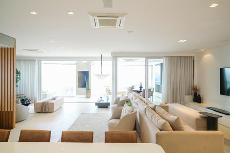 Apartamento à venda com 520m², 4 quartos e 5 vagasSala