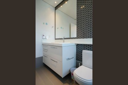 Apartamento à venda com 520m², 4 quartos e 5 vagasBanheiro da Suíte 4