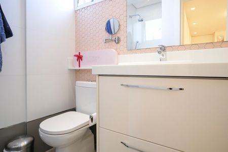 Apartamento à venda com 520m², 4 quartos e 5 vagasBanheiro da Suíte 2
