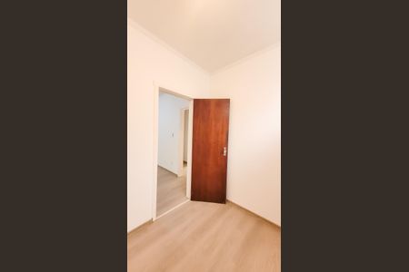 Casa à venda com 286m², 3 quartos e 2 vagas Casa à venda com 286m², 3 quartos e 2 vagasQuarto 3