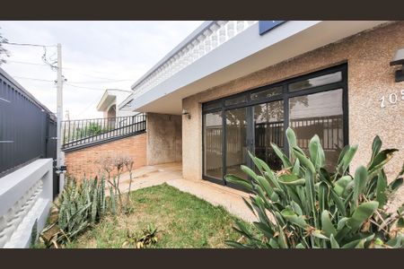 Casa à venda com 286m², 3 quartos e 2 vagas Casa à venda com 286m², 3 quartos e 2 vagasJardim