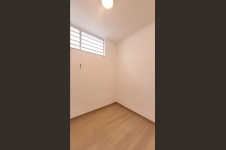 Casa à venda com 286m², 3 quartos e 2 vagas Casa à venda com 286m², 3 quartos e 2 vagasQuarto 3