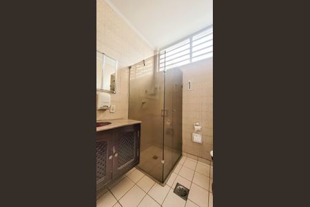 Casa à venda com 286m², 3 quartos e 2 vagas Casa à venda com 286m², 3 quartos e 2 vagasBanheiro Social